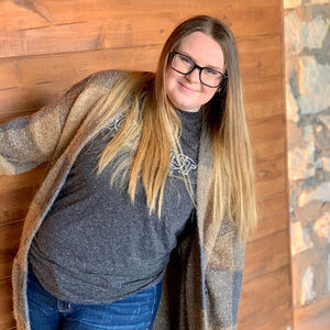 Meet your Posher, Amber